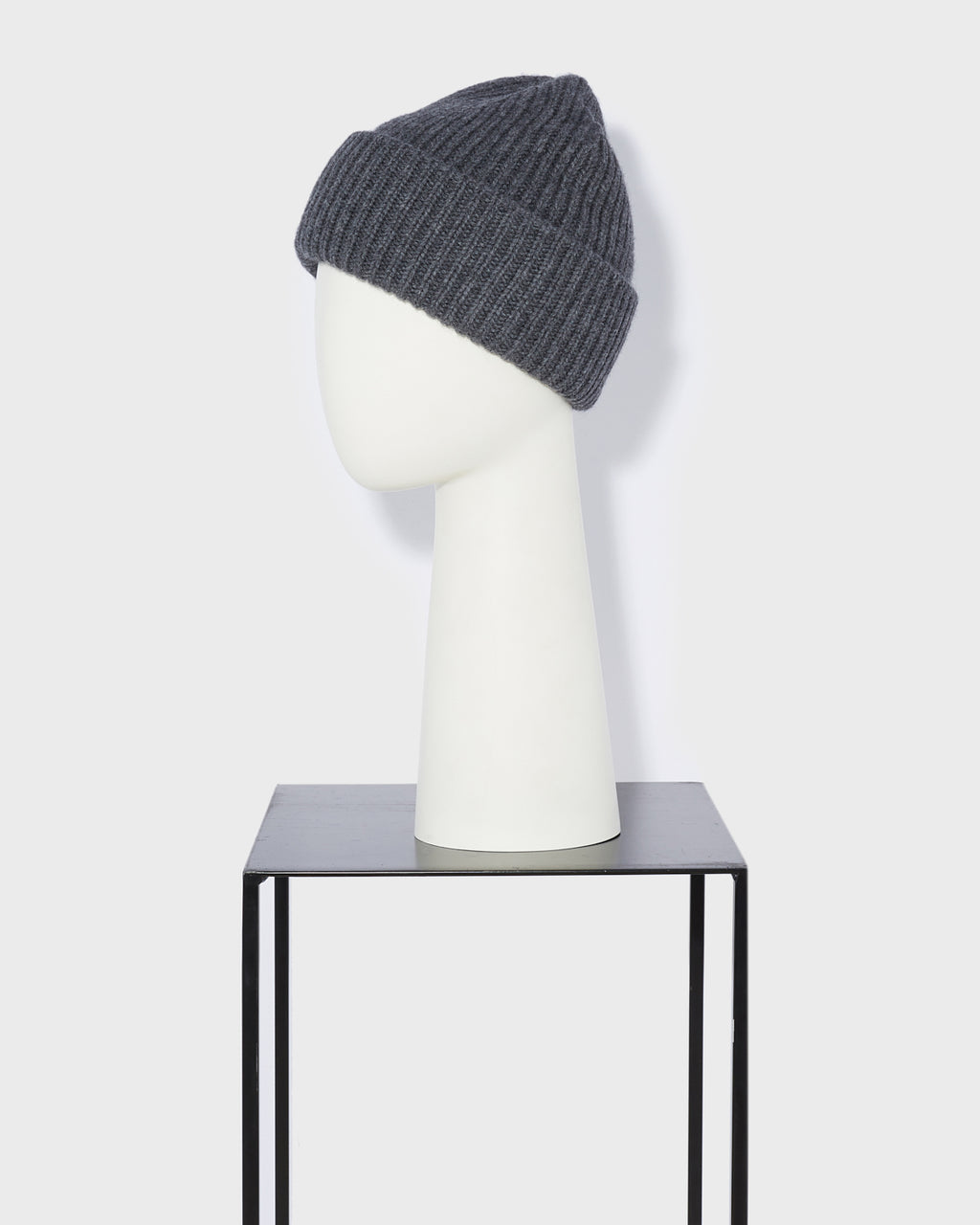 Yves hot sale salomon beanie