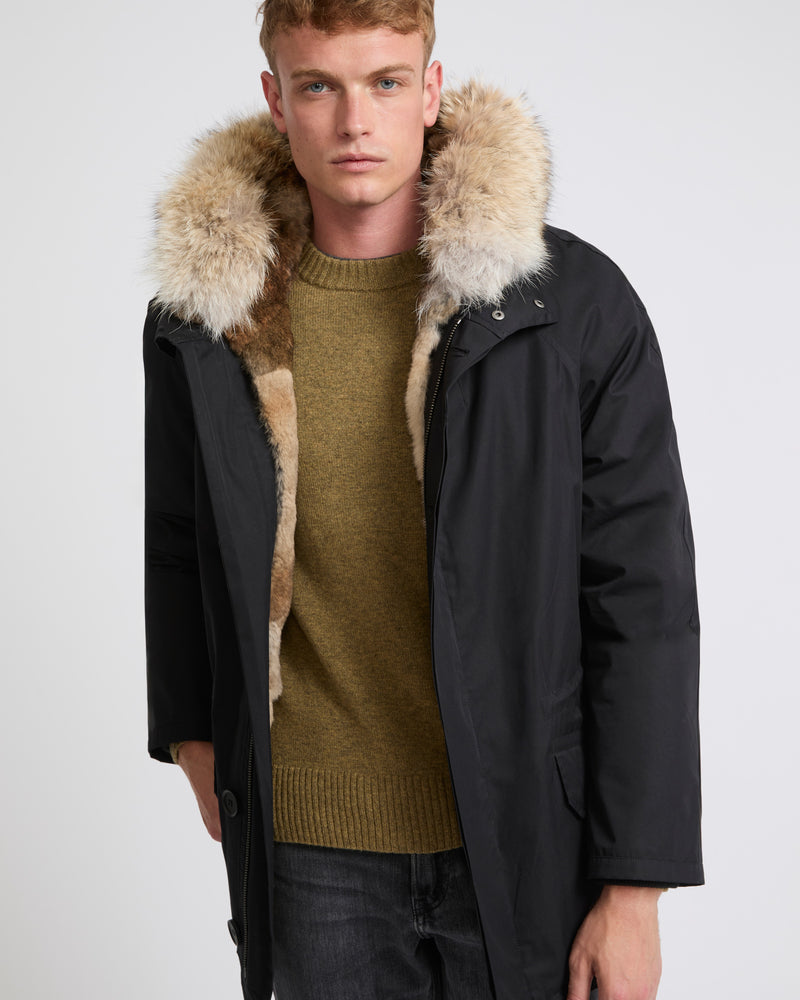 Short iconic parka in technical cotton and fur - black - Yves Salomon