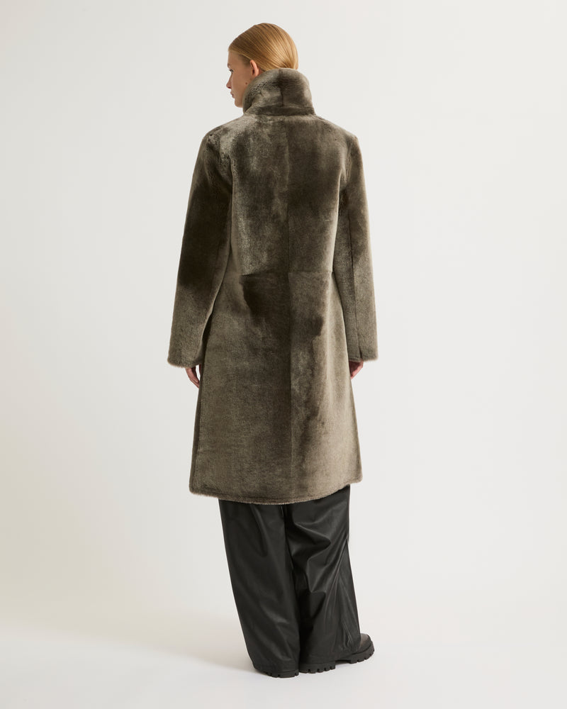 Reversible merino lambskin coat - grey - Yves Salomon