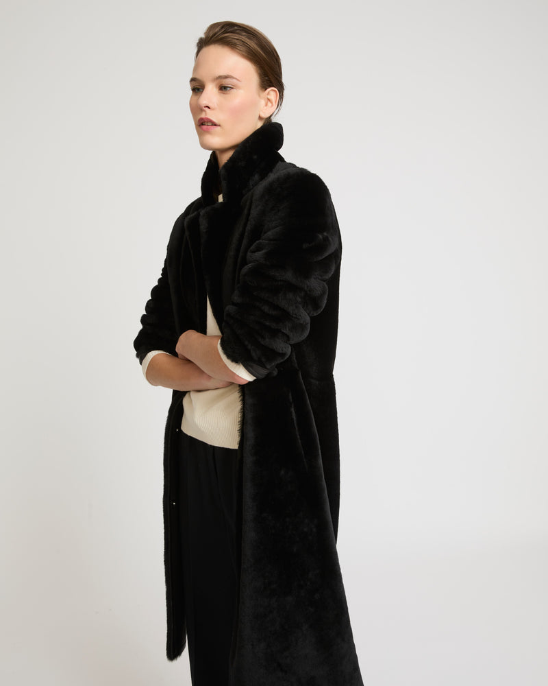 Reversible merino lambskin coat - black - Yves Salomon