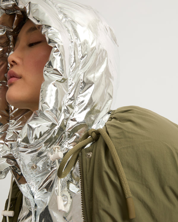 Padded hood bib in water-repellent technical fabric - silver - Yves Salomon