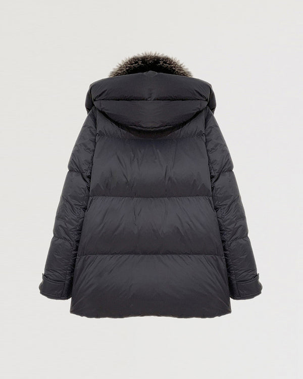 Down jacket in ultra light nylon and fox fur