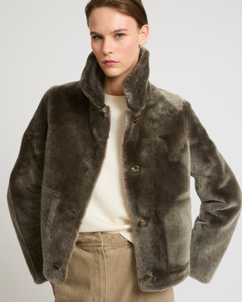 Short reversible jacket in merino lambskin - grey - Yves Salomon