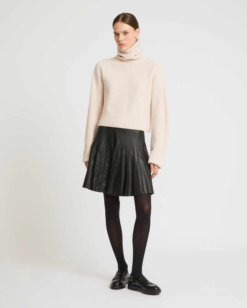 Pleated mini skirt in thin lambskin leather - black - Yves Salomon