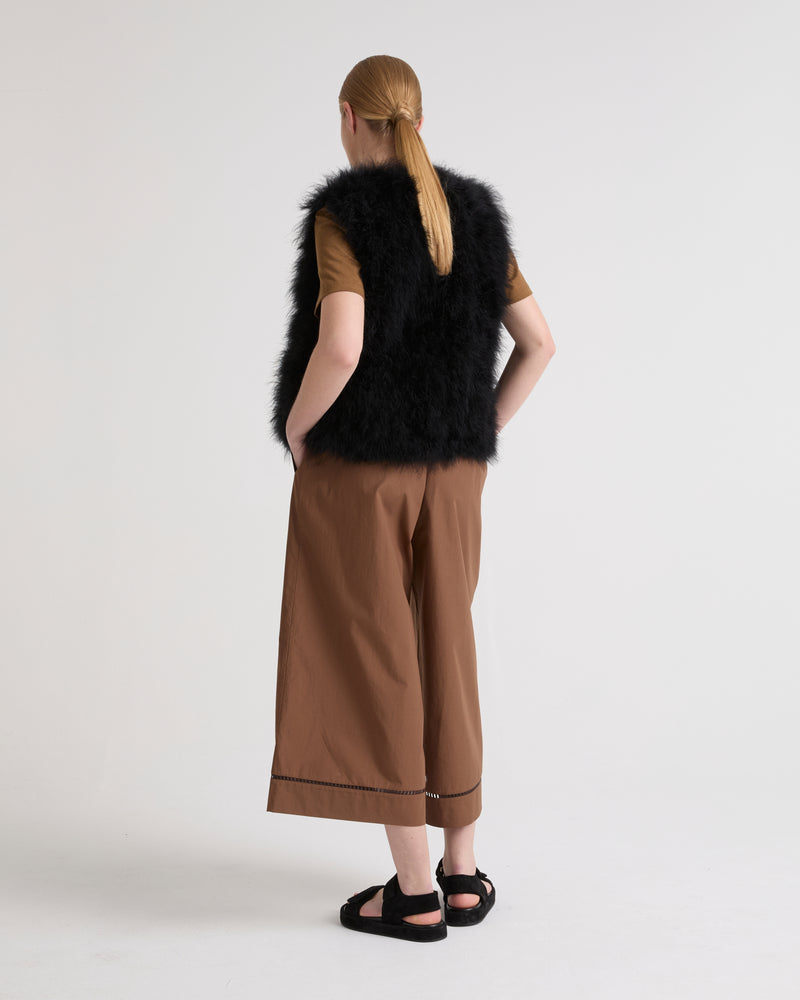 Cropped feather gilet