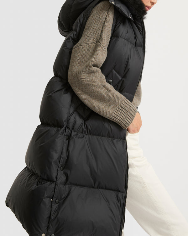 7/8 Long down jacket in water-repellent technical fabric with collar trim in fluffy lambswool