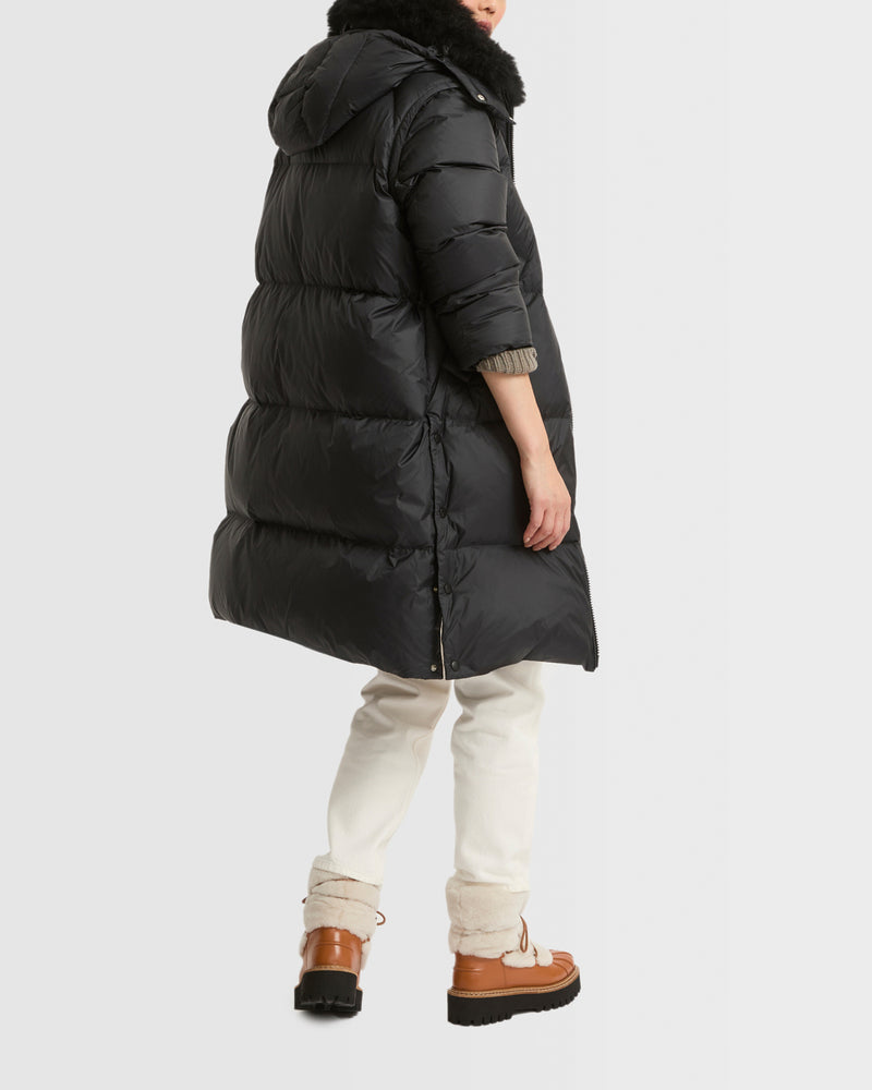 7/8 Long down jacket in water-repellent technical fabric with collar trim in fluffy lambswool