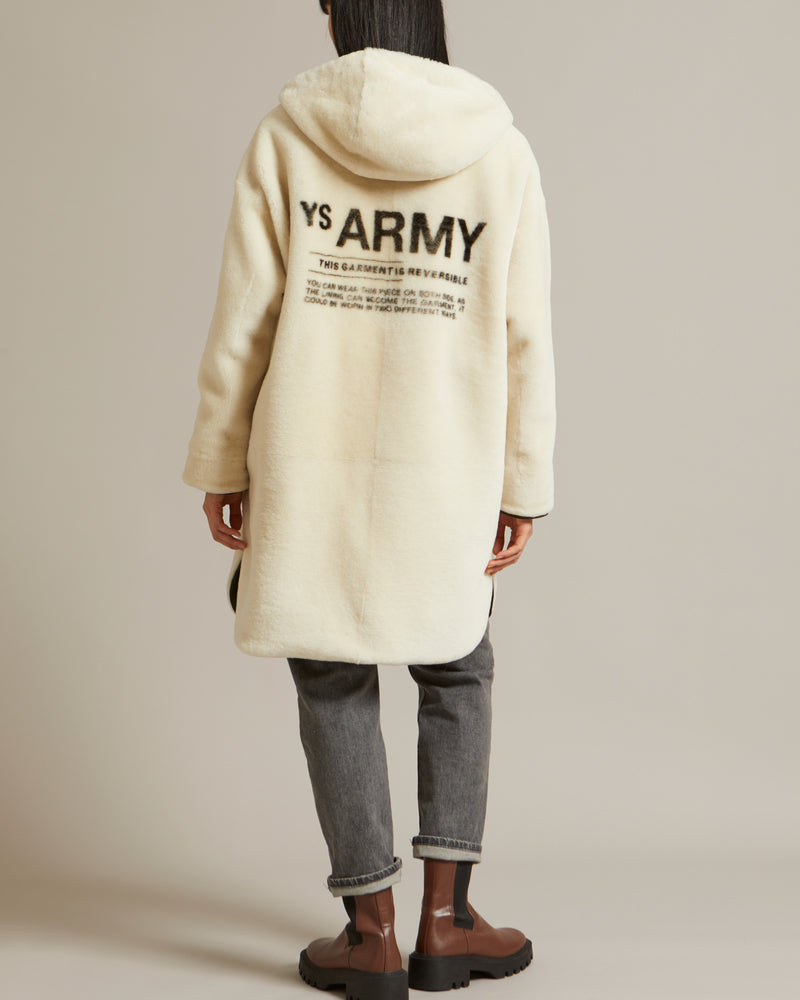 Reversible parka in water-repellent technical fabric and shearling