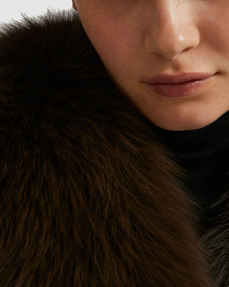 Belted coat in cashmere wool with fox fur collar and lapel