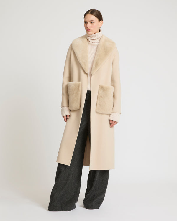 Belted coat in cashmere wool with mink fur collar and over-pockets - beige - Yves Salomon