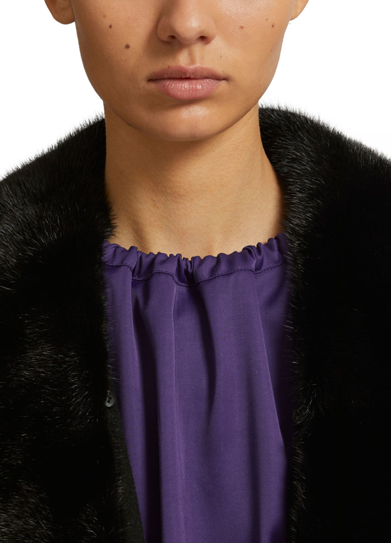 Belted coat in cashmere wool with mink fur collar and over-pockets