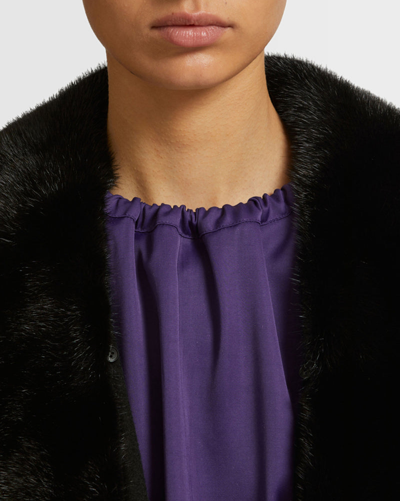 Belted coat in cashmere wool with mink fur collar and over-pockets