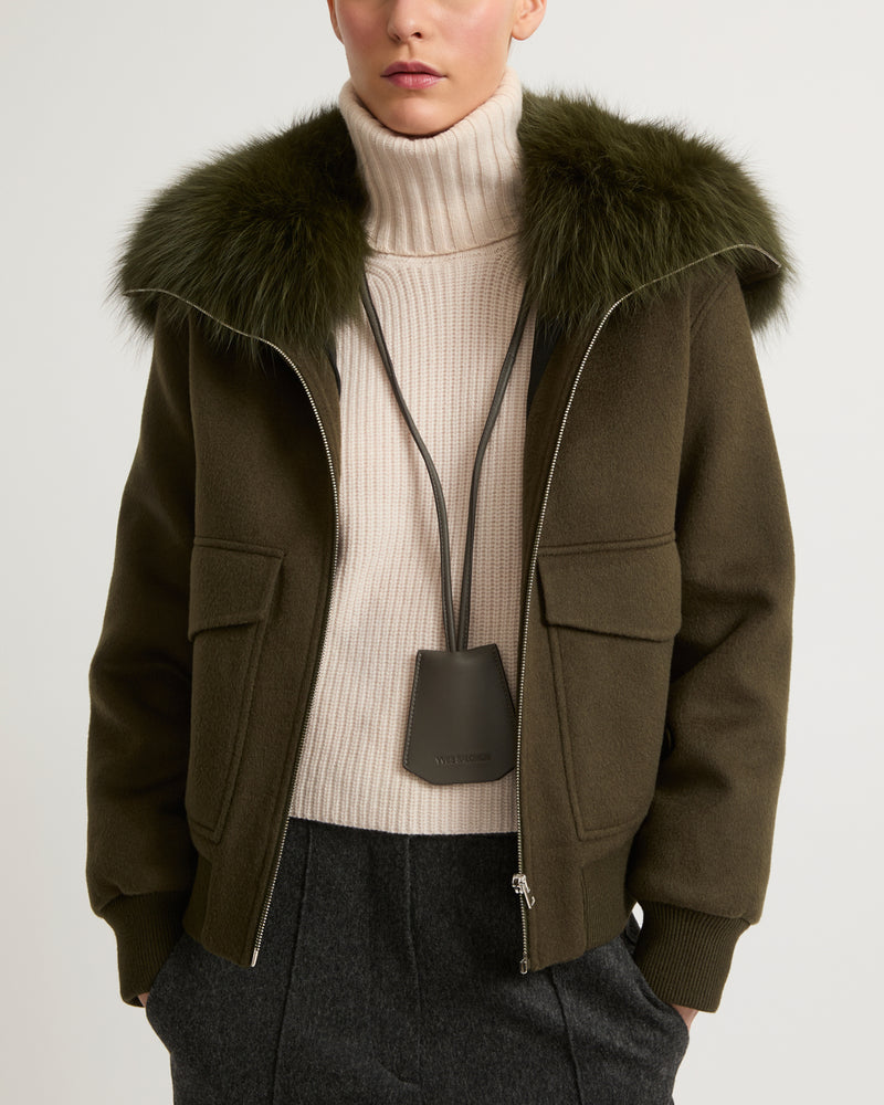 Cropped jacket in cashmere wool with fox fur collar