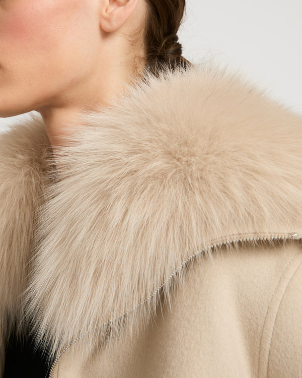 Cropped jacket in cashmere wool with fox fur collar