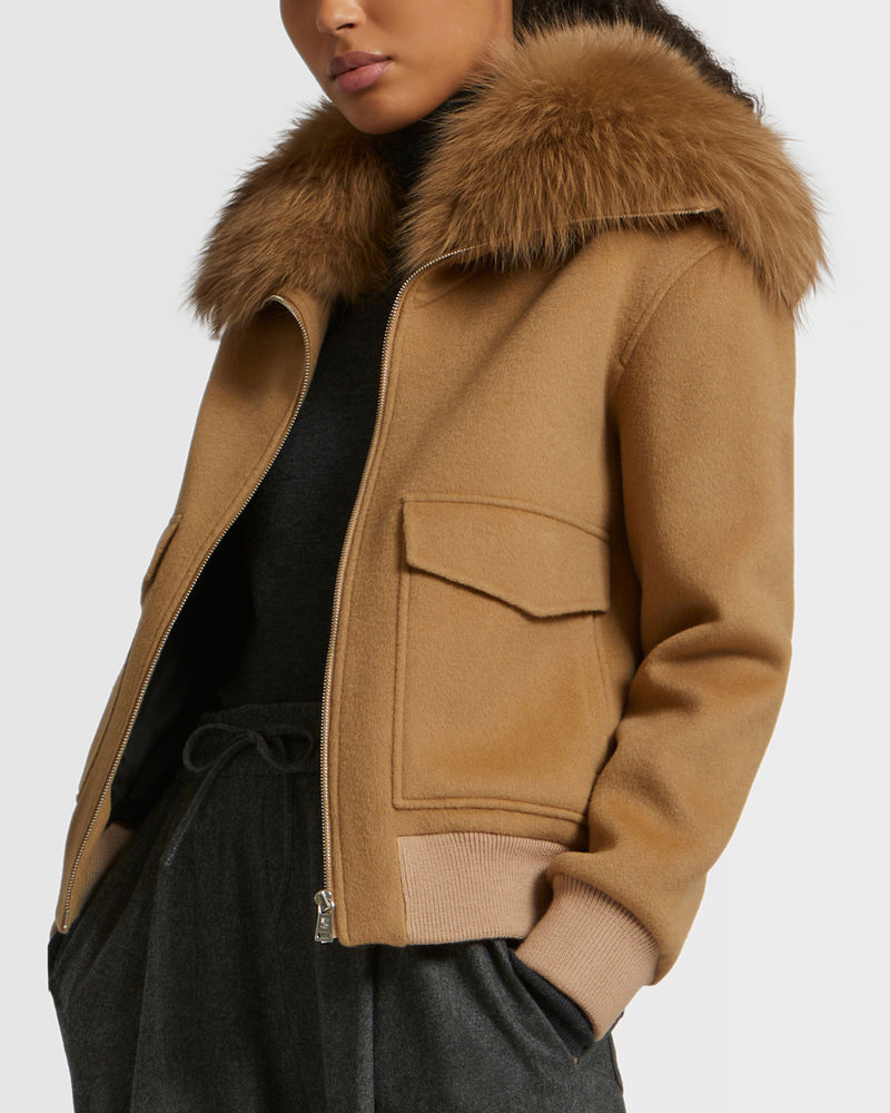 Cropped jacket in cashmere wool with fox fur collar