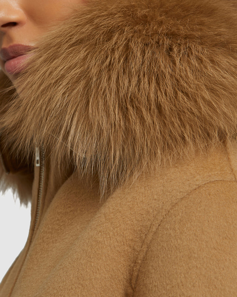 Cropped jacket in cashmere wool with fox fur collar