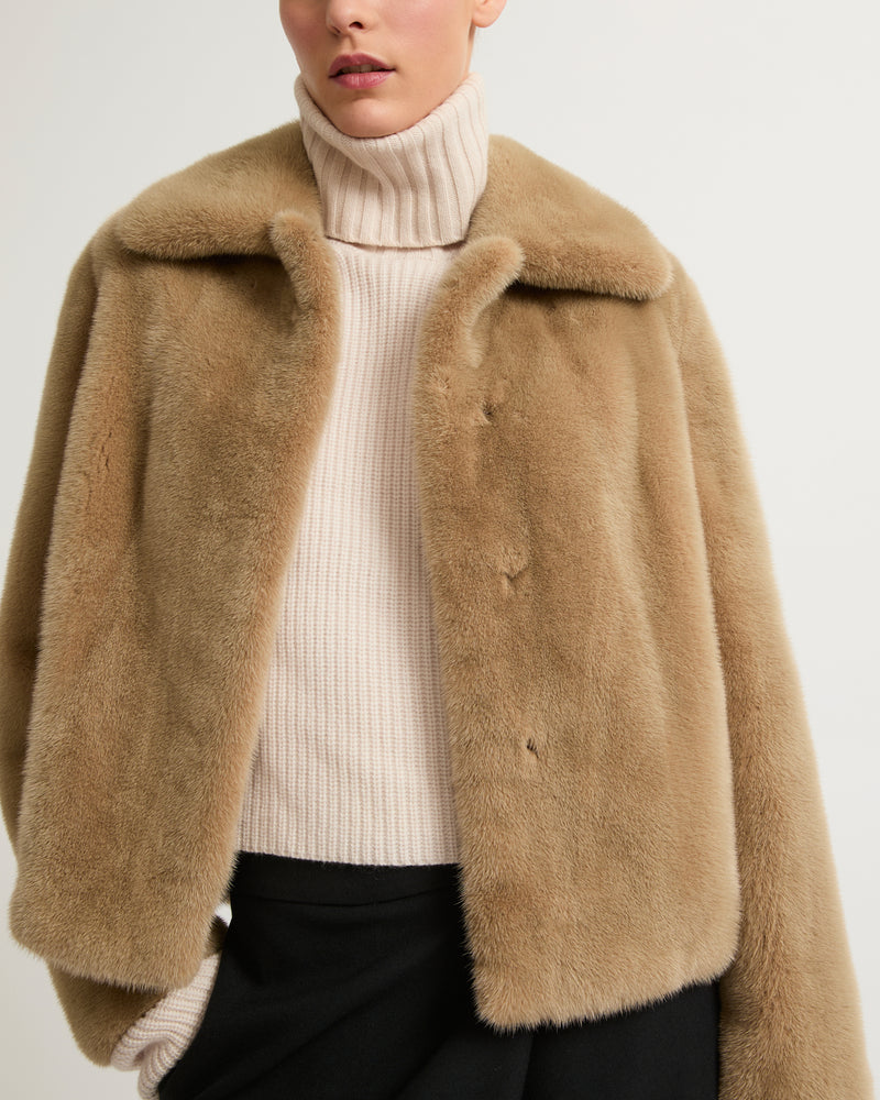 Short jacket in long-haired mink fur