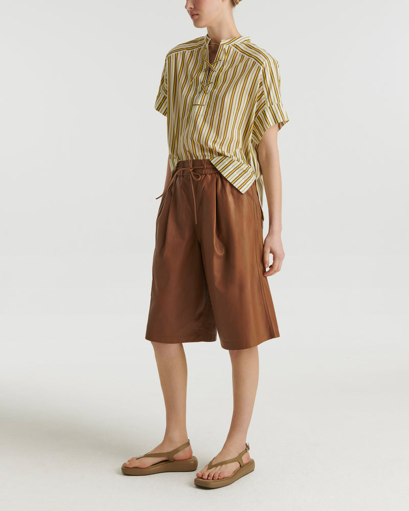 Lamb leather bermuda shorts