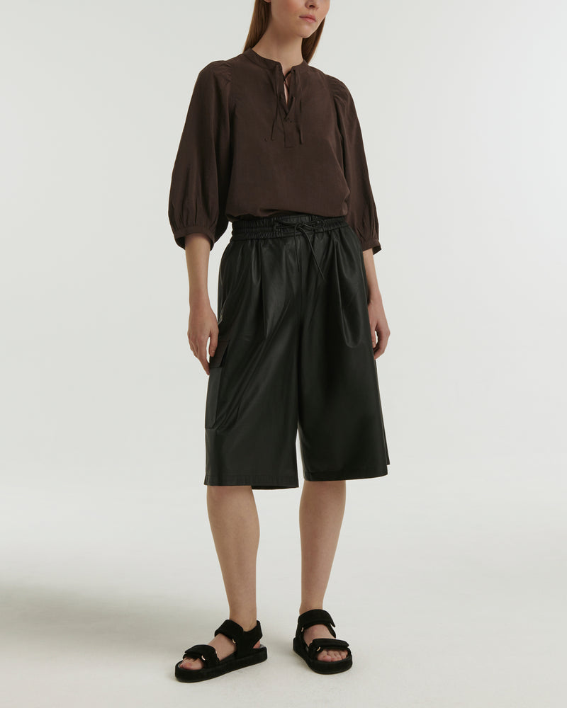 Lamb leather bermuda shorts