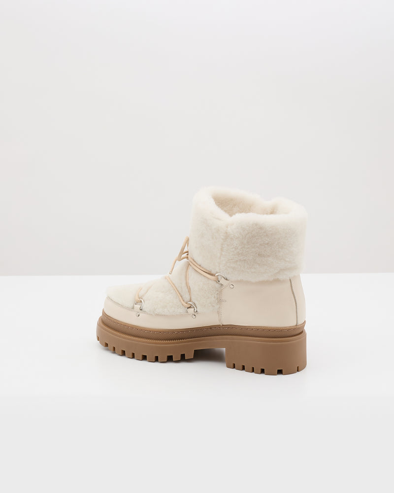 Lace-up mid-length shearling boots - white - Yves Salomon