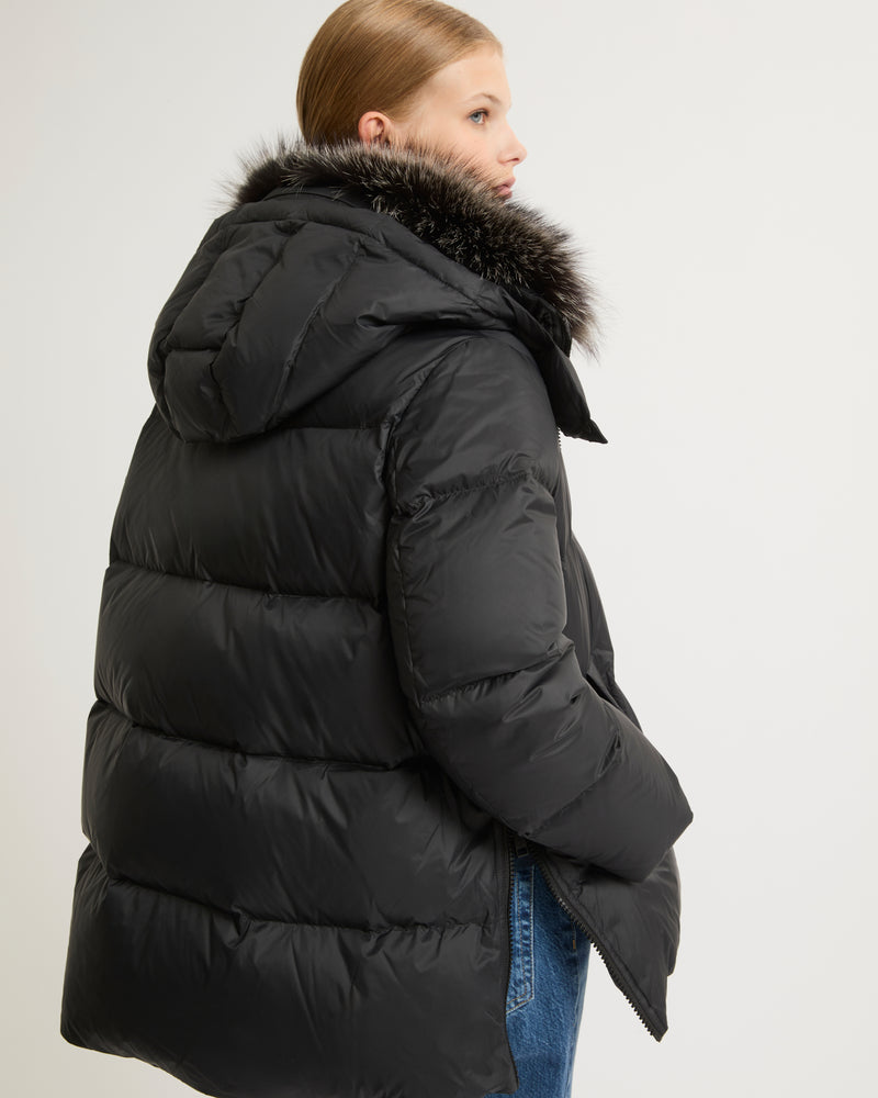 A line down jacket in water-repellent technical fabric with fox fur collar - black - Yves Salomon