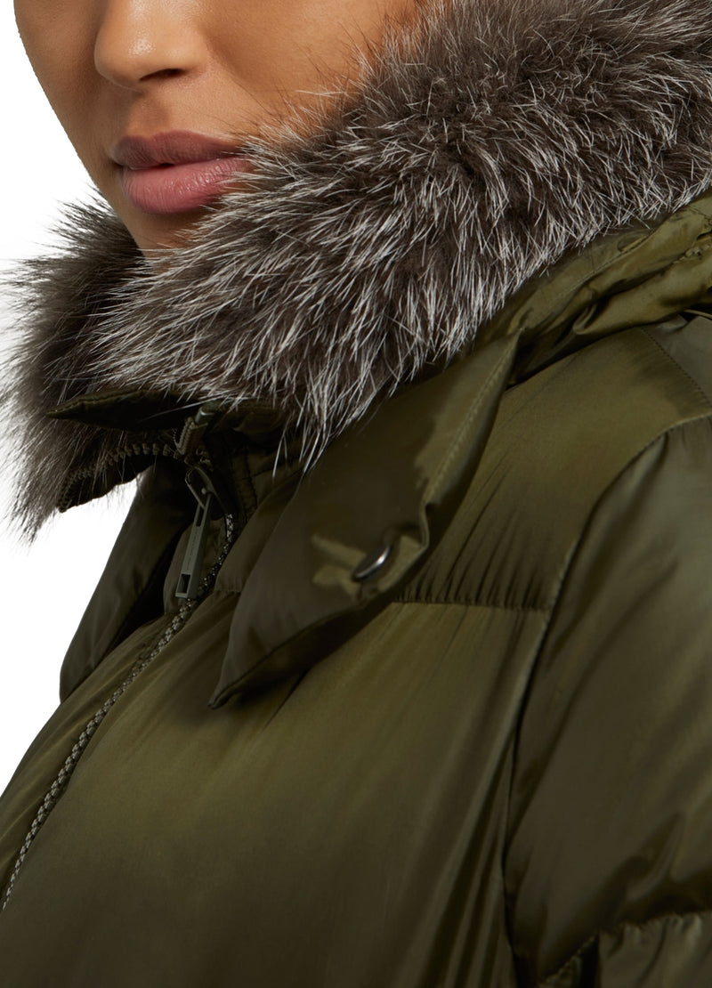 Short "A" line down jacket in water-repellent technical fabric with fox fur collar