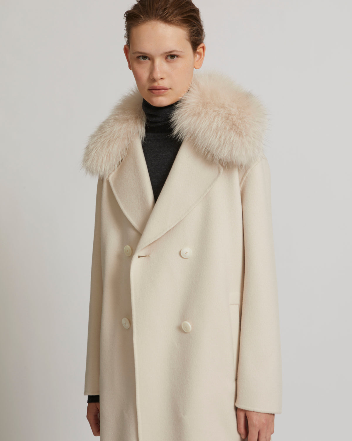 Fur collar hot sale womens coat