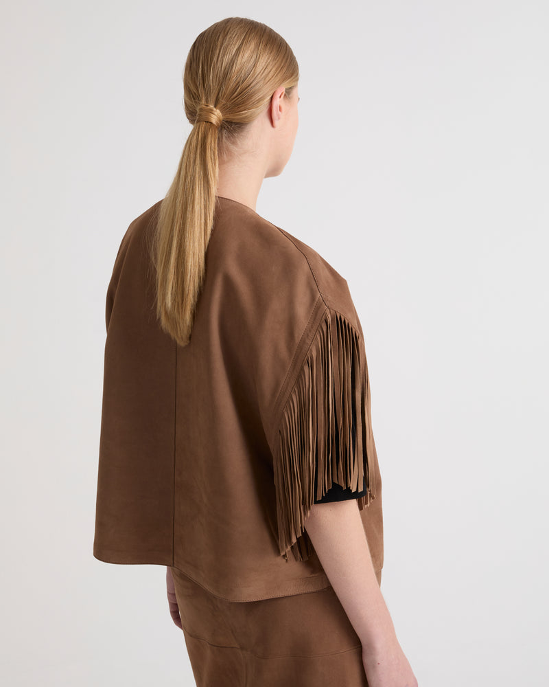 Short fringed cape in double-sided velour lamb leather