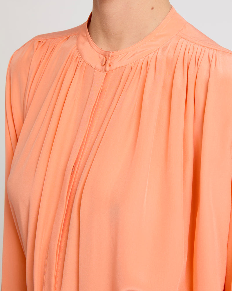 Pleated shirt in light silk crepe