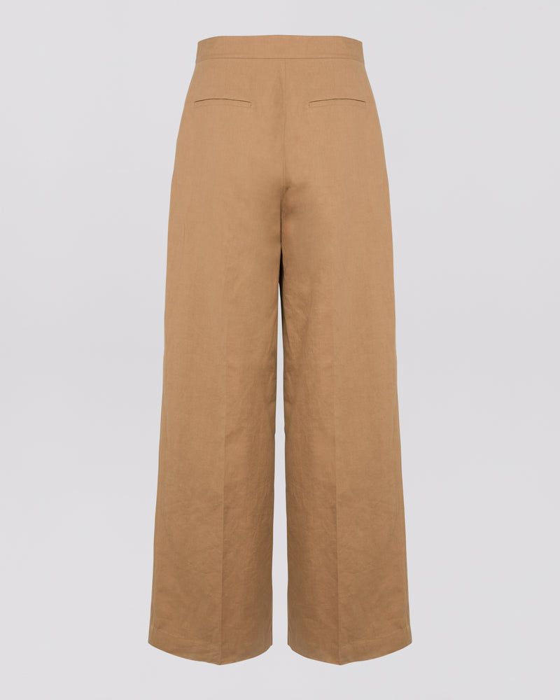 Pleated trousers in cotton-linen fabric