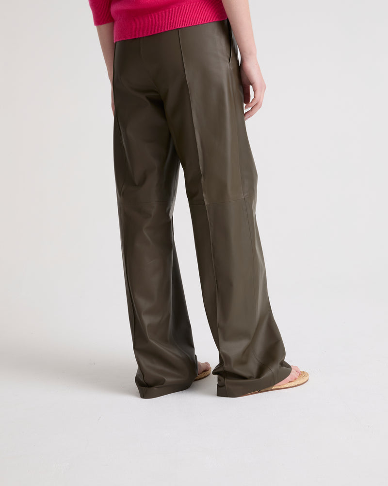 Fine lamb leather loose trousers