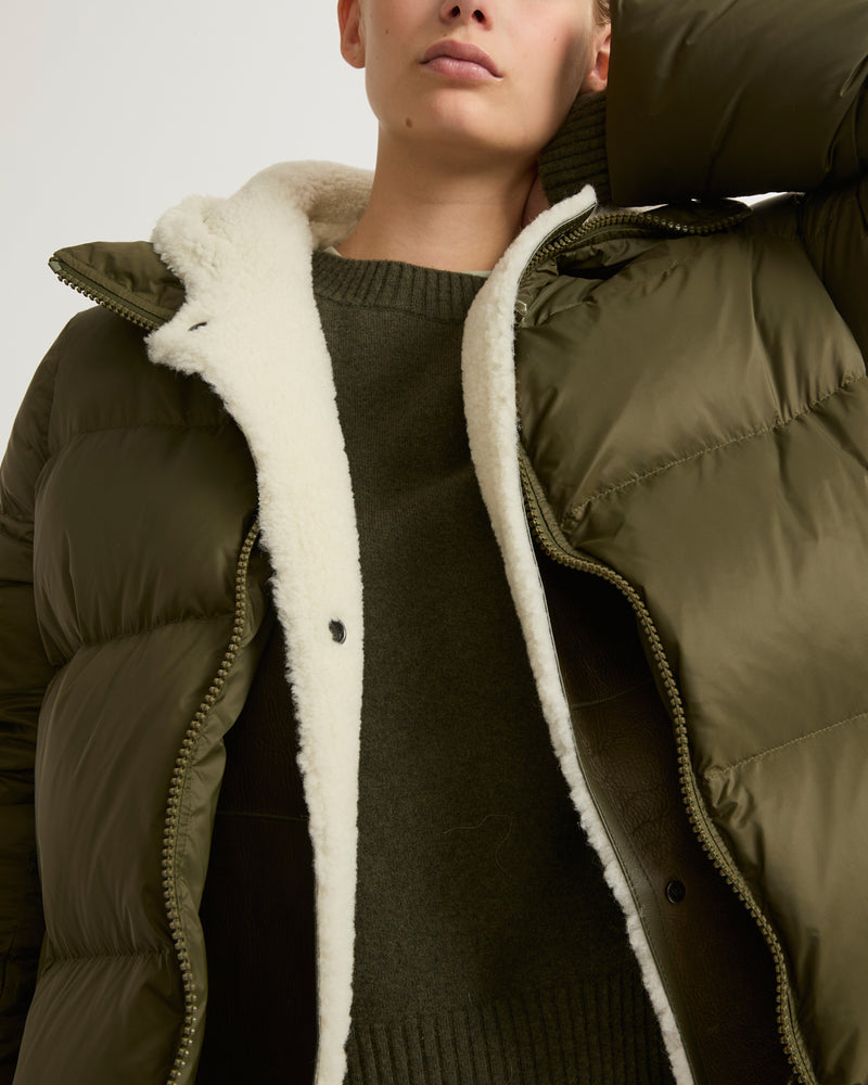 Hooded down jacket in nylon and lamb