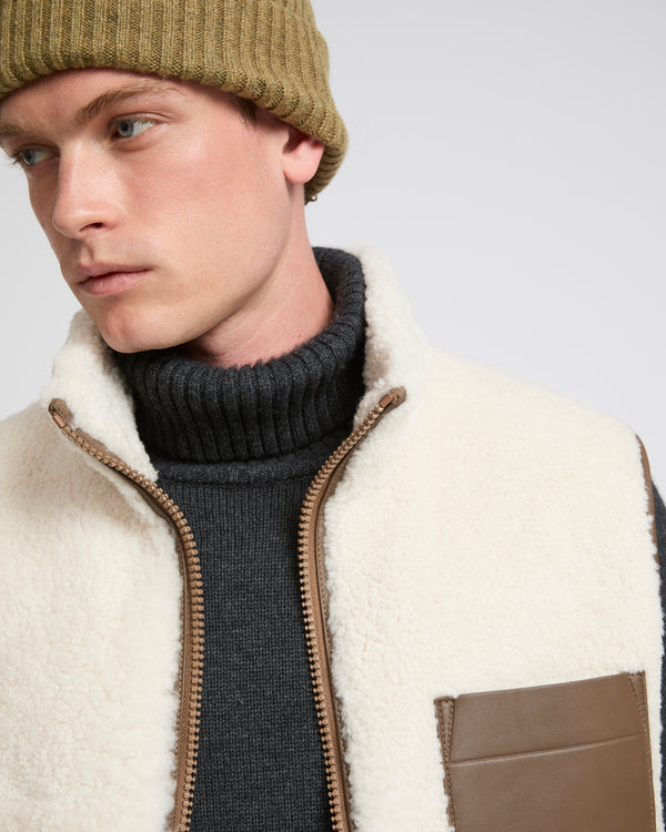 Reversible shearling fleece gilet