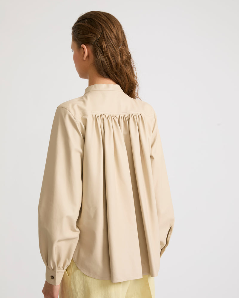 Pleated shirt in thin lambskin leather