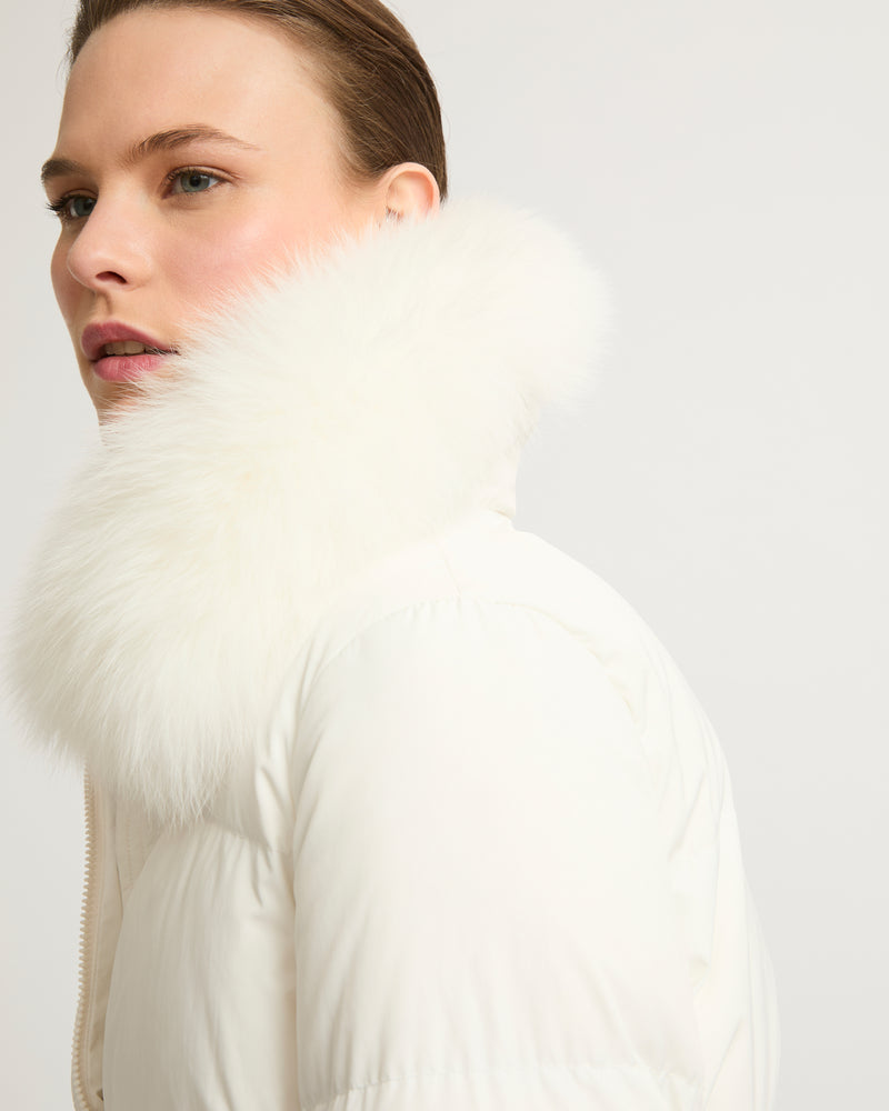 Long belted down jacket in technical fabric with removable fur collar - white - Yves Salomon