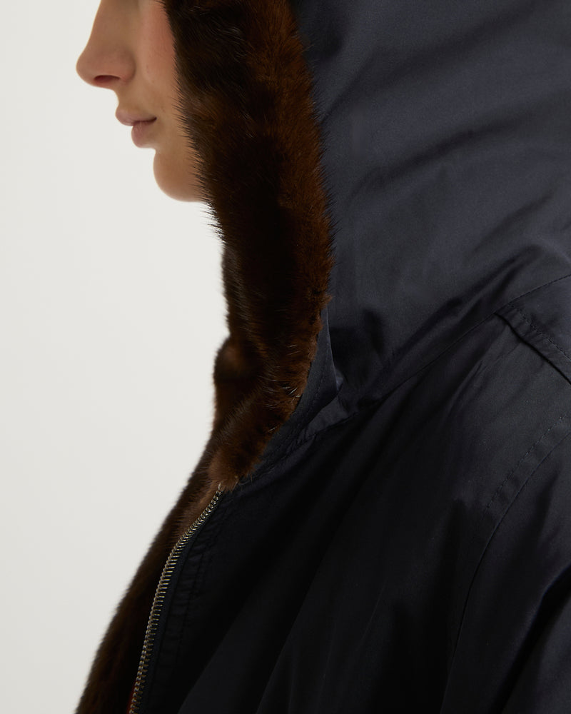 Cape jacket in technical fabric and long-haired mink fur