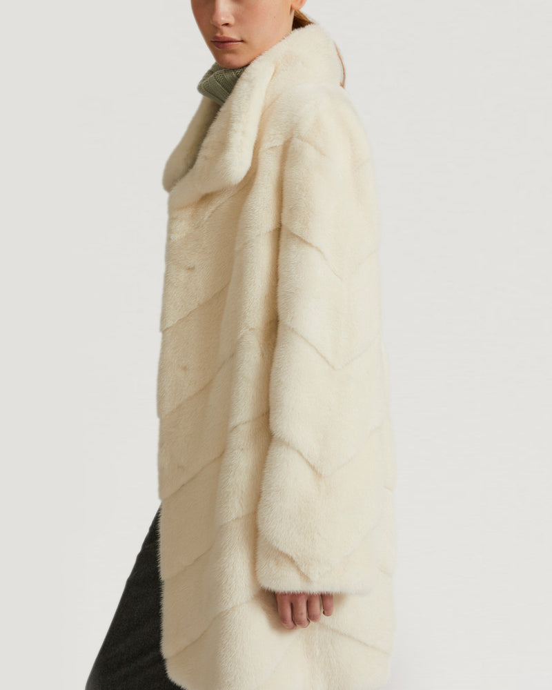 Long mink jacket with collar